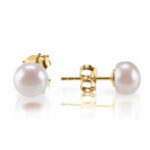 Fresh Water Pearl Stud Earrings