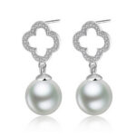 Pearl Cloverleaf Earrings